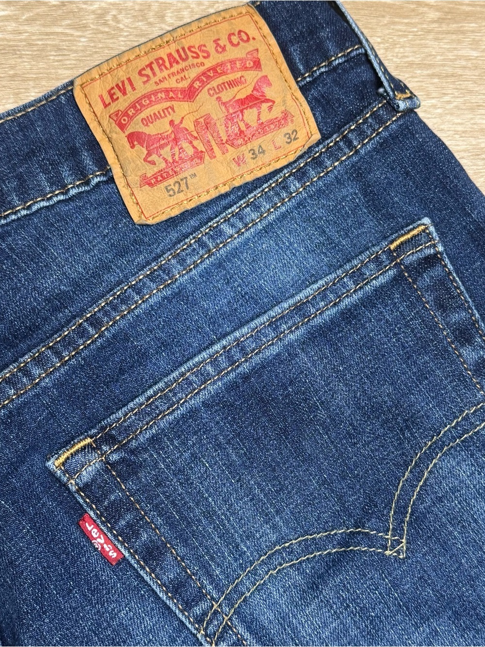 Men’s Levi’s 527 Dark Wash Boot Cut Size 34x32 - Picture 2 of 8